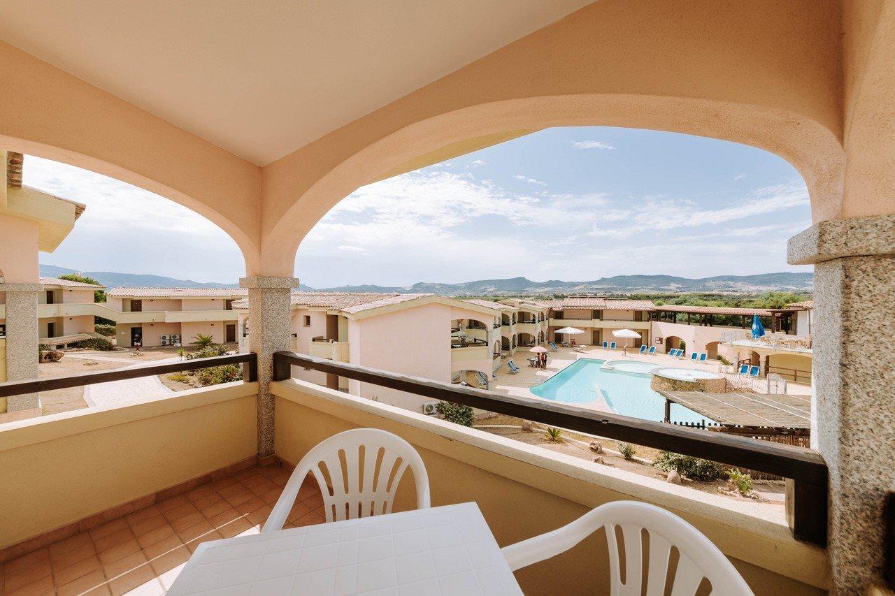 Aparthotel Baia Delle Mimose Badesi Zewnętrze zdjęcie